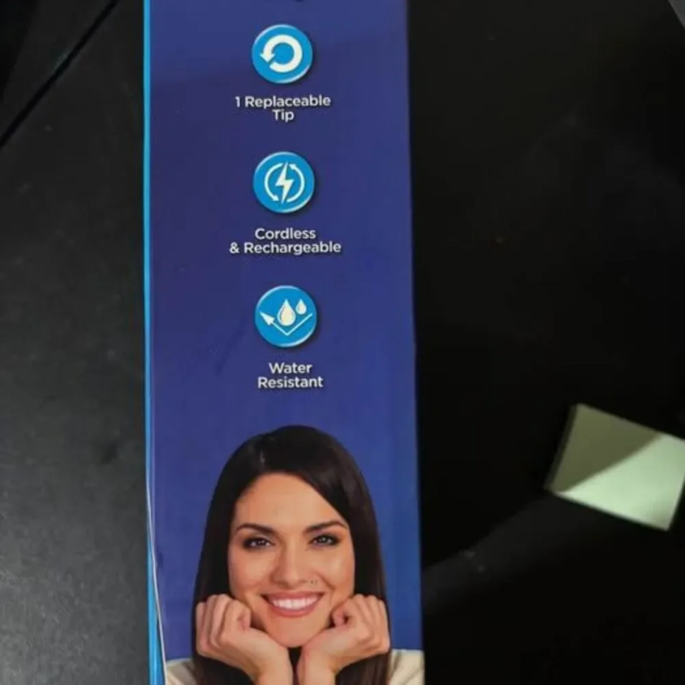 Miracle Smile Water Flosser 4-Jet Cordless Rechargeable Oral Irrigator